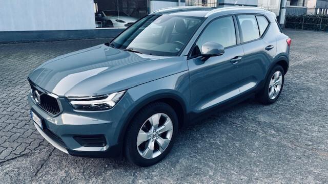 Volvo XC40 T4 AWD Geartronic Momentum
