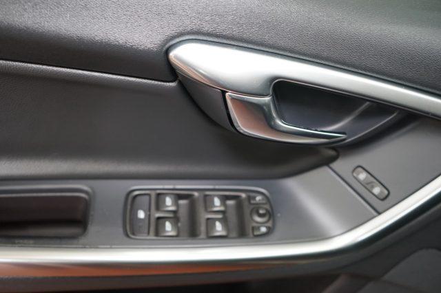 VOLVO V60 D2 Kinetic Certificata Pari al Nuovo