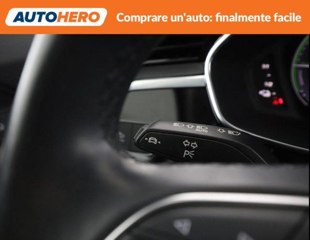 AUDI Q3 45 TFSI e S tronic S line edition