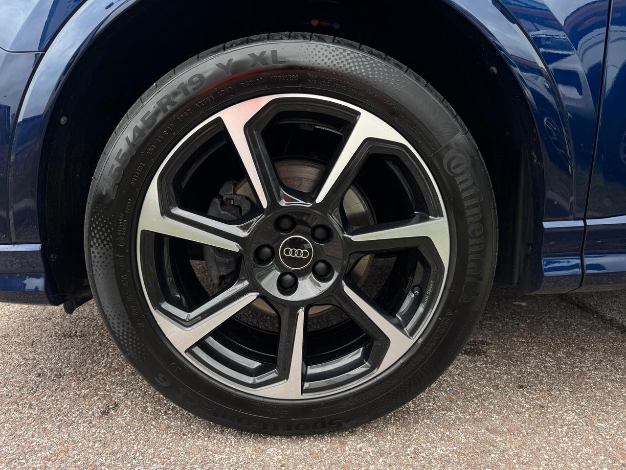Audi Q3 35 TDI quattro S tronic S line edition