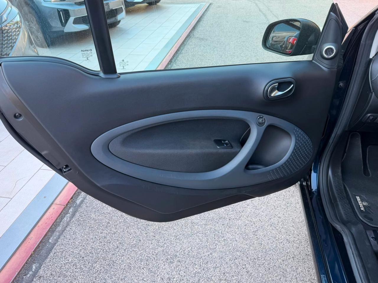 Smart ForTwo BRABUS 0.9 Turbo twinamic XCLUSIVE