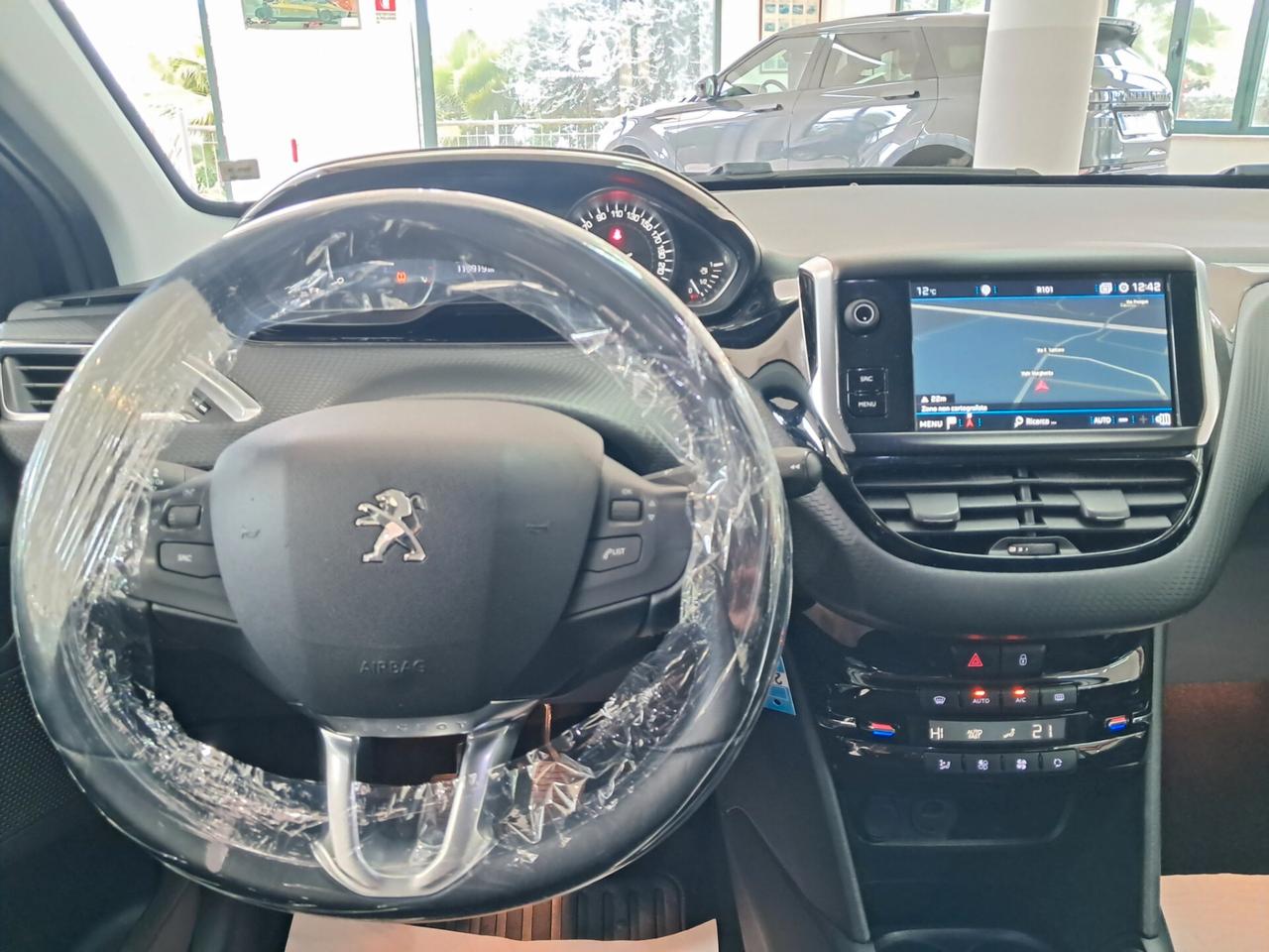 Peugeot 208 PureTech 82 5 porte Allure