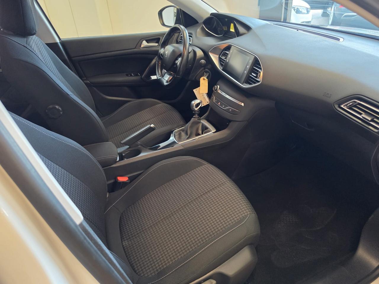 Peugeot 308 1.5 BlueHDi 100CV Business 2019