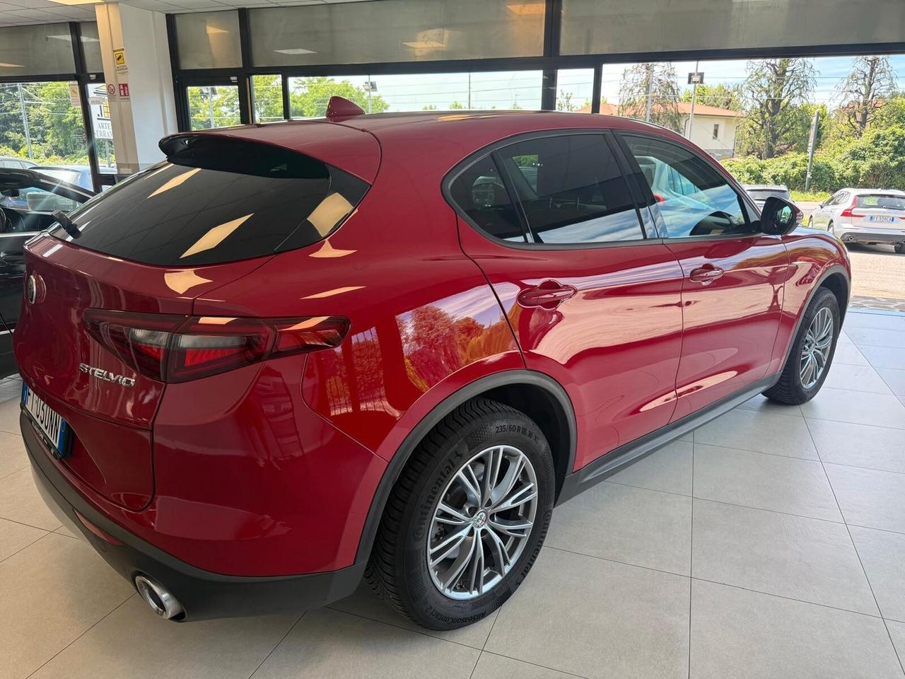 Alfa Romeo Stelvio 2.0 Turbo 200 CV AT8 Q4 Executive