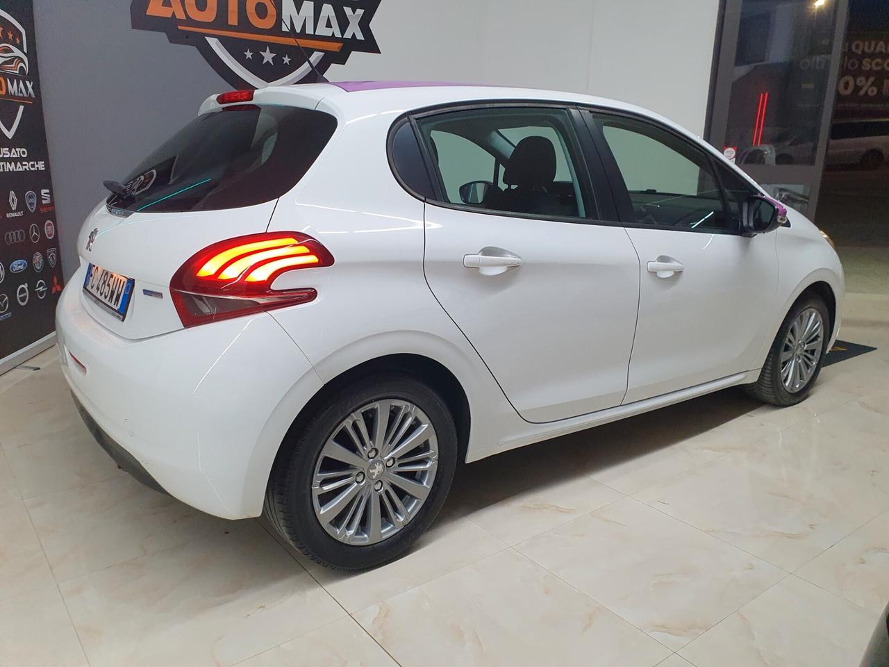 Peugeot 208 1.2 PureTech 82cv Allure 2016