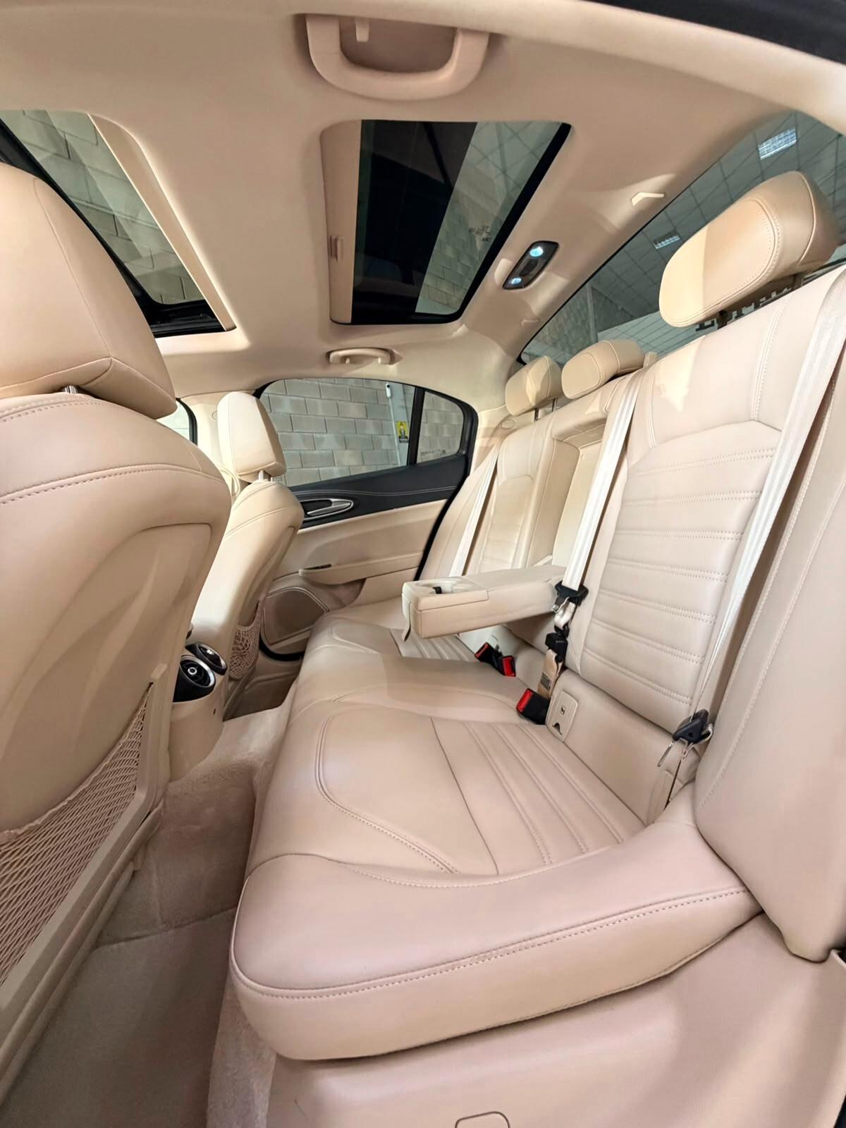Alfa Romeo Giulia 2.2 190 CV AT8 Lusso - Tetto - Pelle