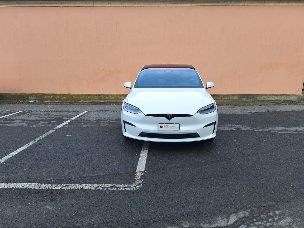 TESLA Model X All-Wheel Drive 4X4 YOKE ALI GABBIANO