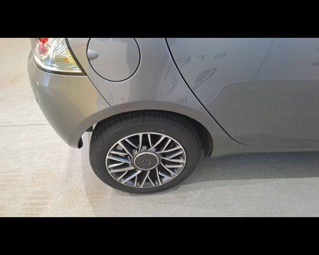 LANCIA Ypsilon 1.0 hybrid Gold Plus