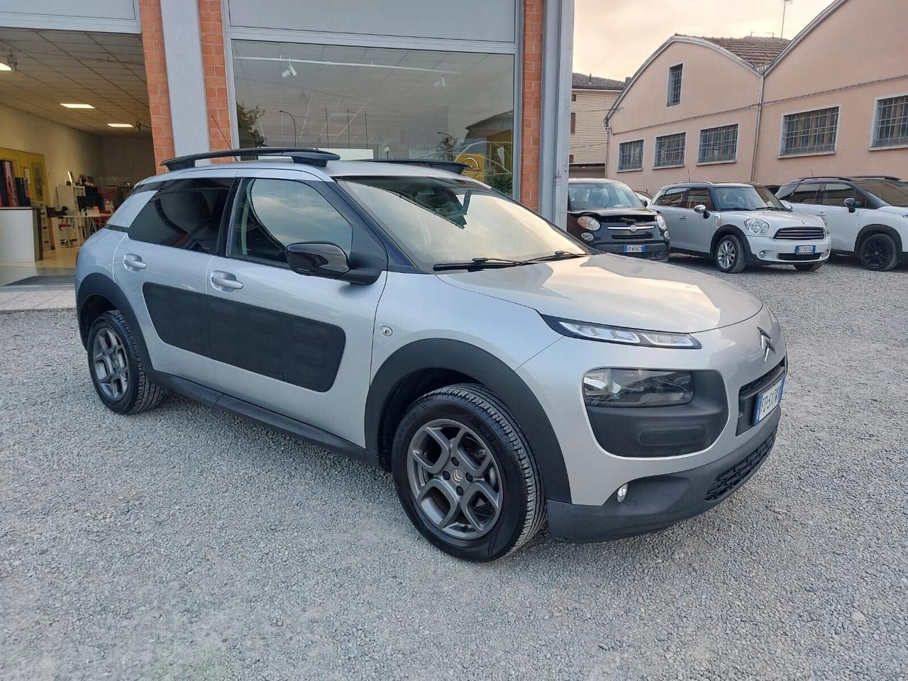 Citroen C4 Cactus BlueHDi 100 Shine