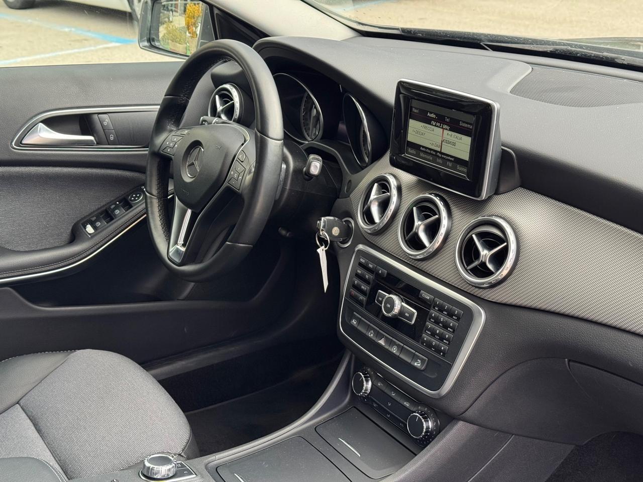 Mercedes-benz GLA 200 CDI Automatic 4Matic Sport