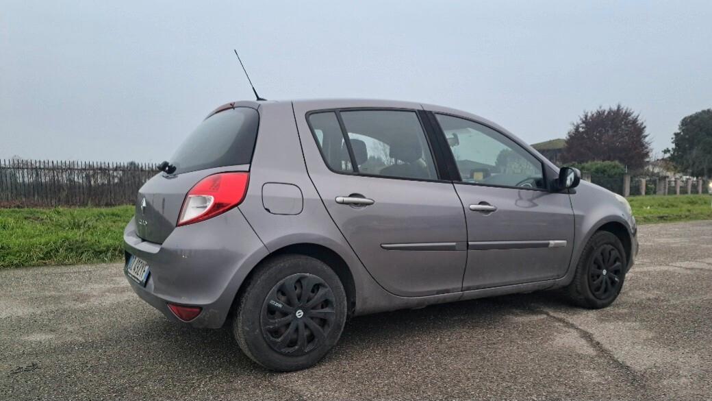 Renault Clio 1.2 16V 5 porte GPL Dynamique