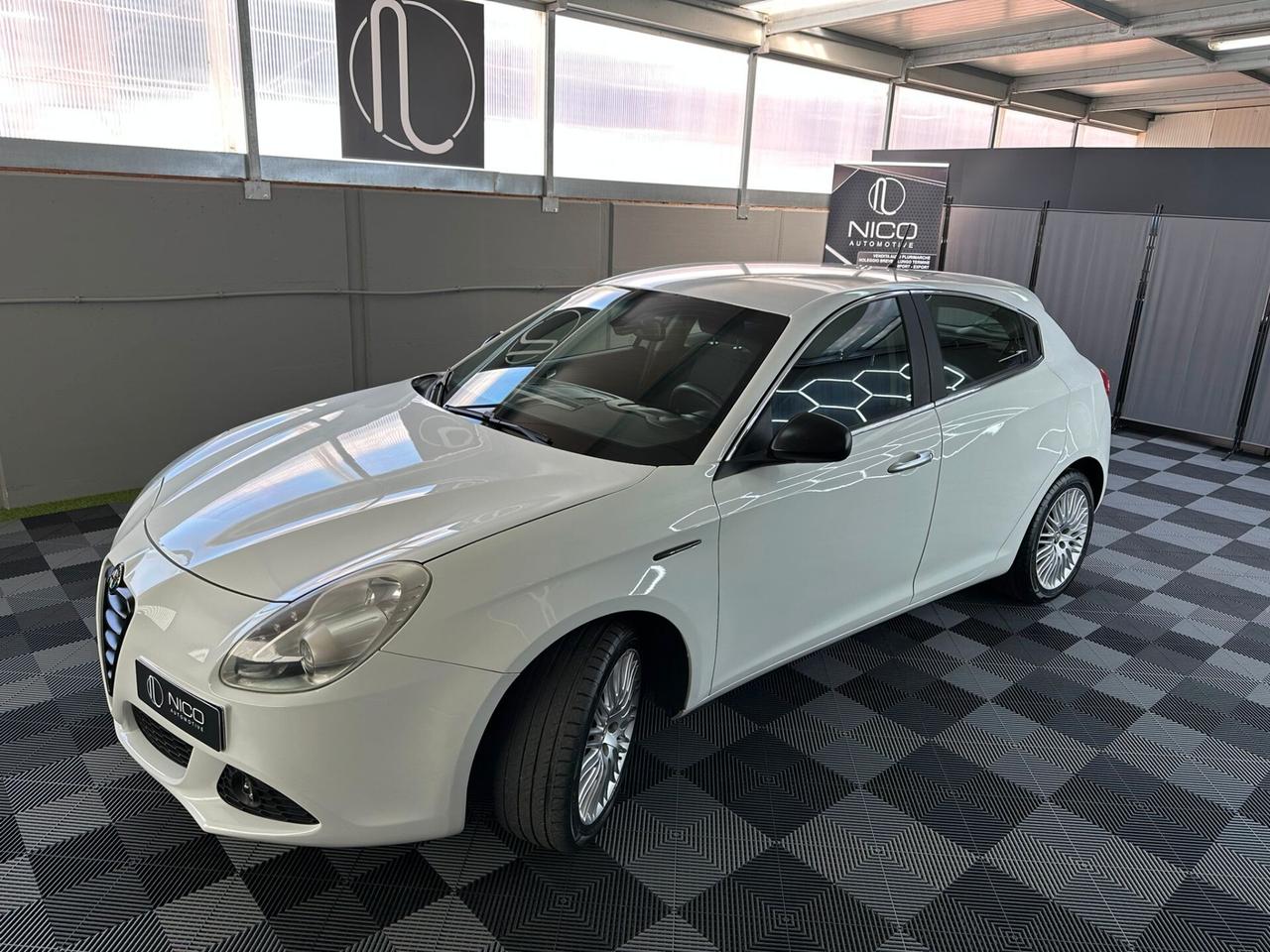 Alfa Romeo Giulietta 2.0 JTDm-2 140 CV Distinctive