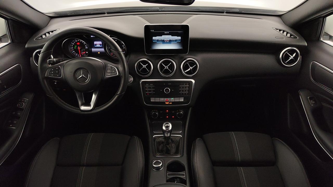 Mercedes-Benz Classe A - W176 - A 180 d Business