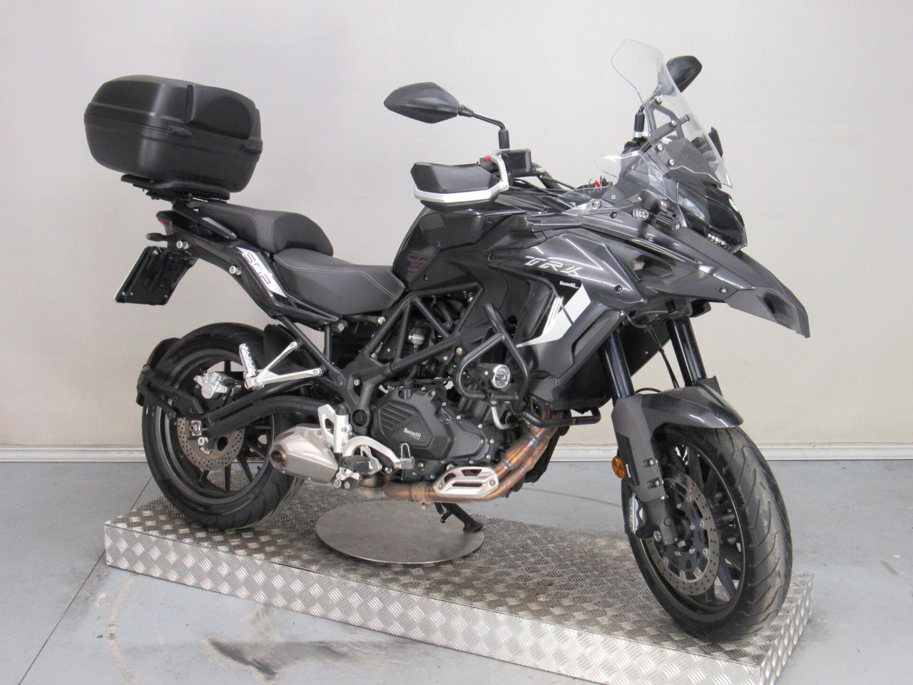 Benelli TRK 502 ABS