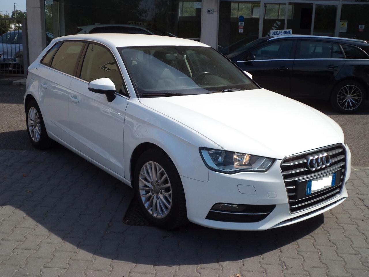 Audi A3 SPB 1.6 TDI clean diesel Ambition