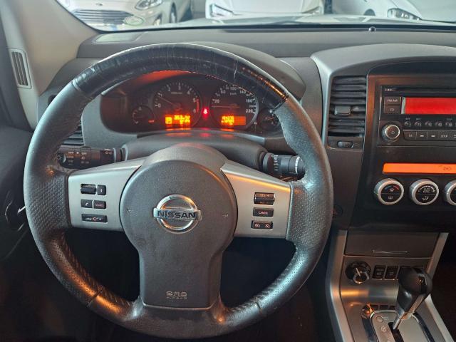 Nissan Navara 2.5 dci d.cab LE PLUS AUTOMATICO 4X4