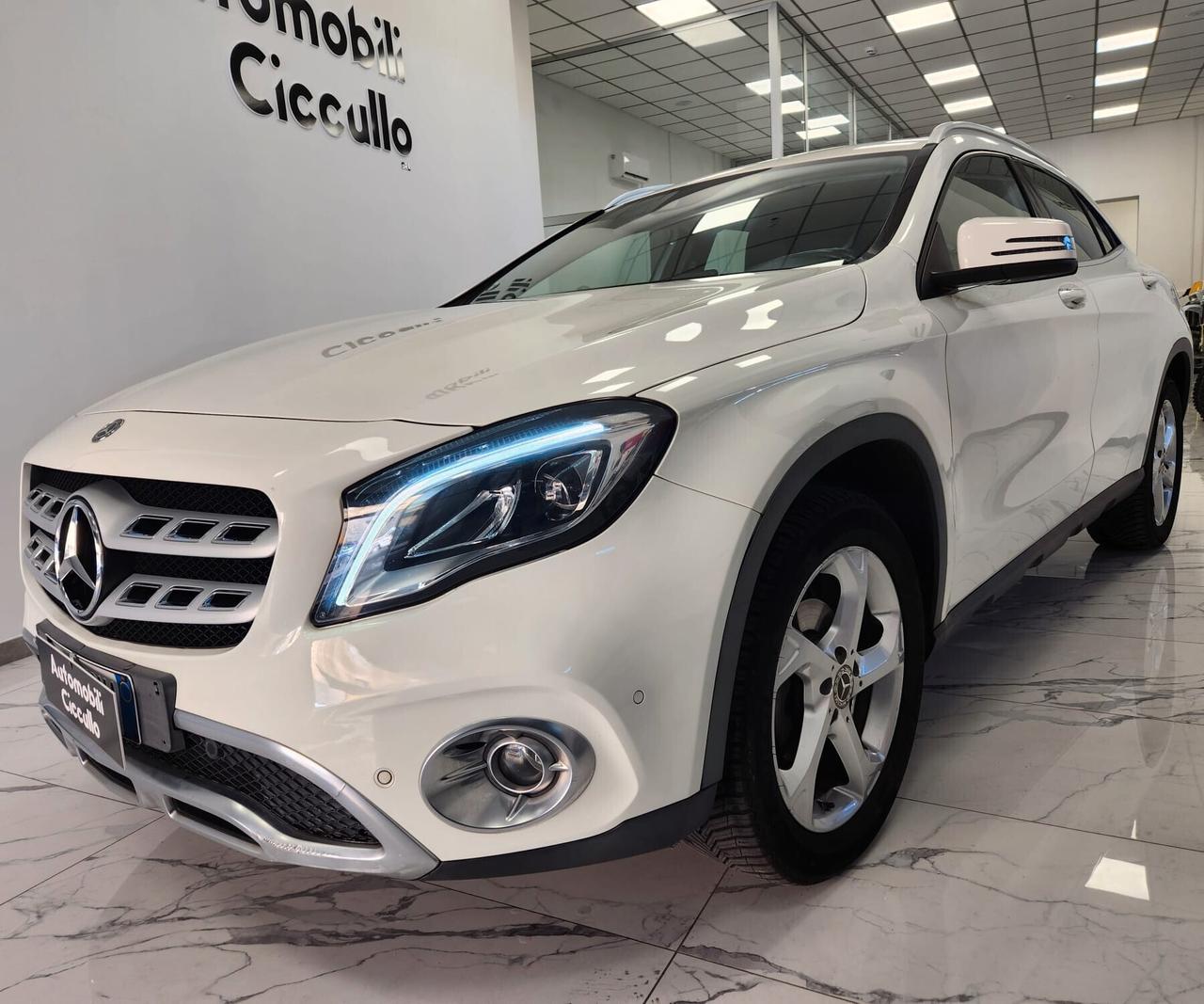 Mercedes-benz GLA 180 d Premium