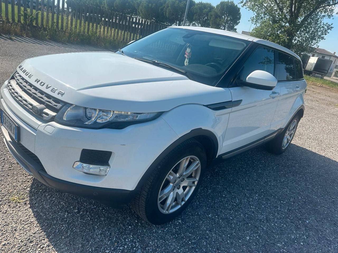 Land Rover Range Evoque 2.2 TD4 5p. Prestige