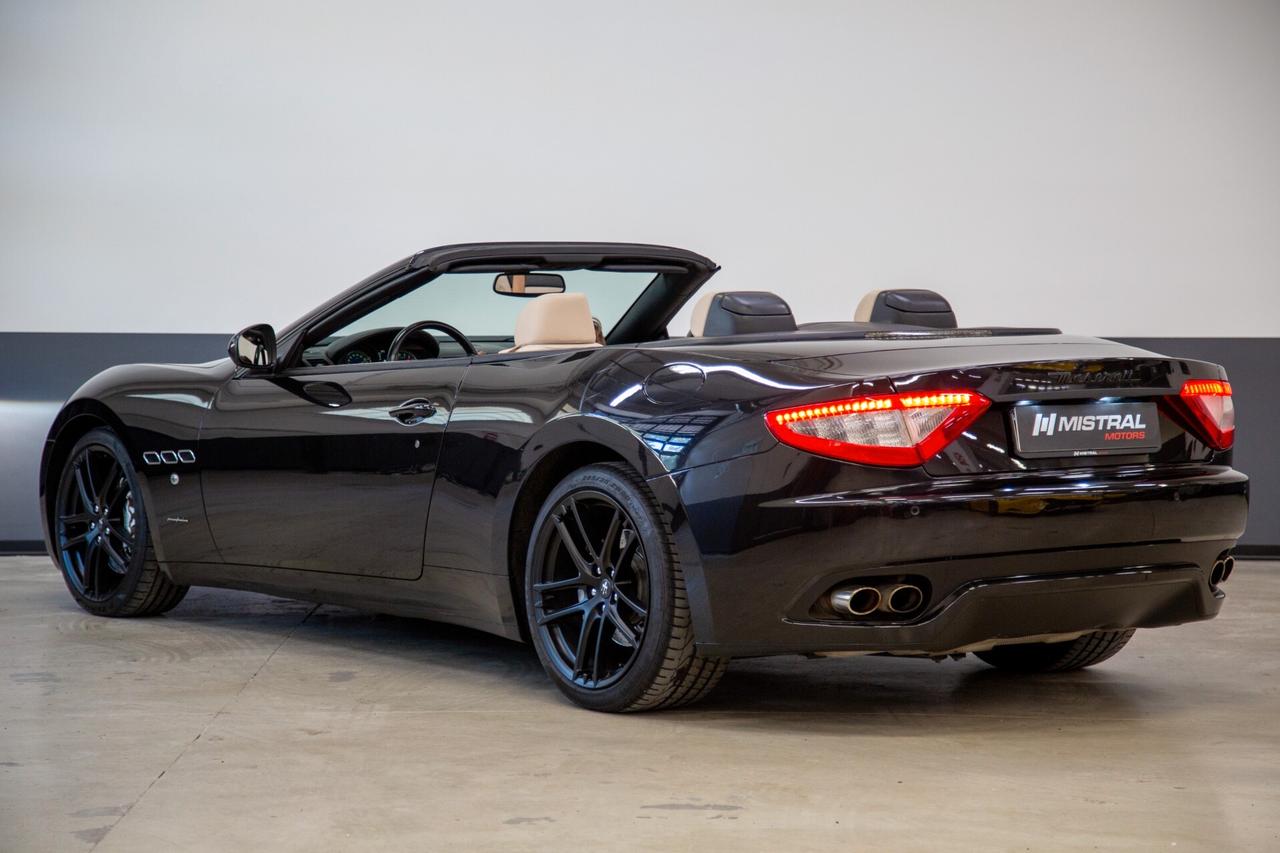 Maserati GranCabrio 4.7 V8