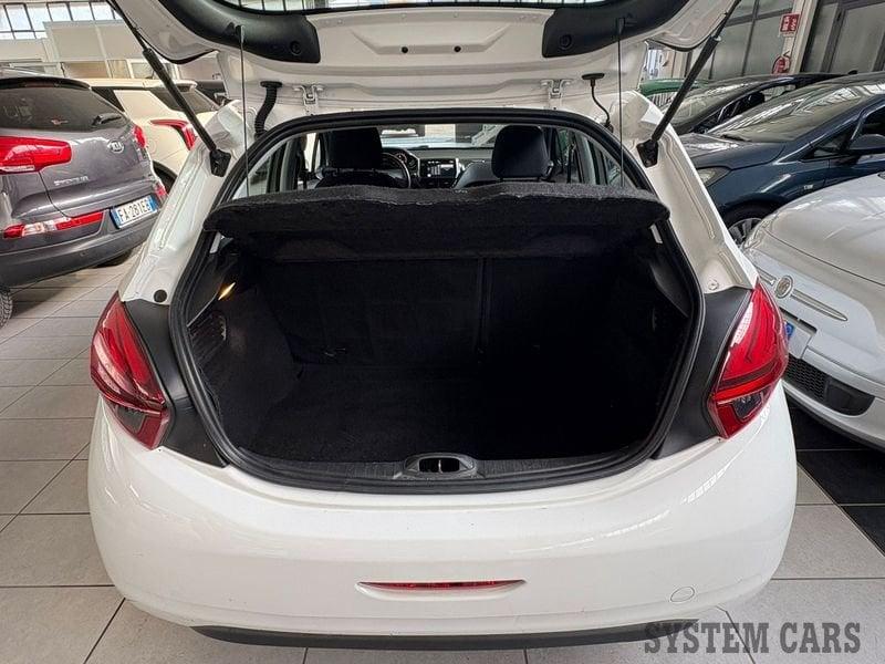 Peugeot 208 1.6 BlueHDi 75 CV 5 porte Allure