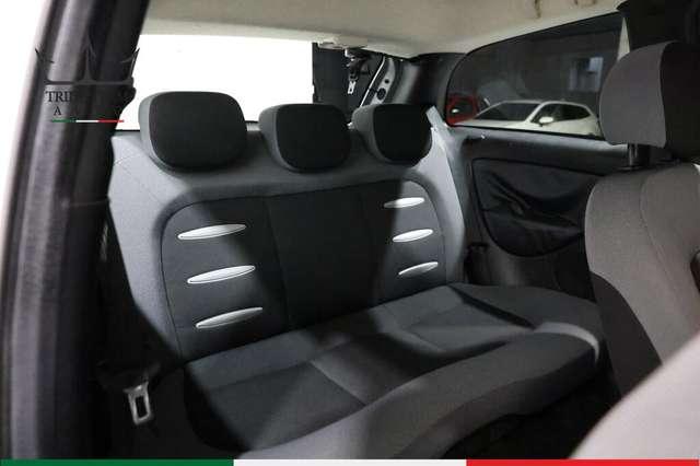 Lancia Ypsilon 1.2 8v Oro Plus