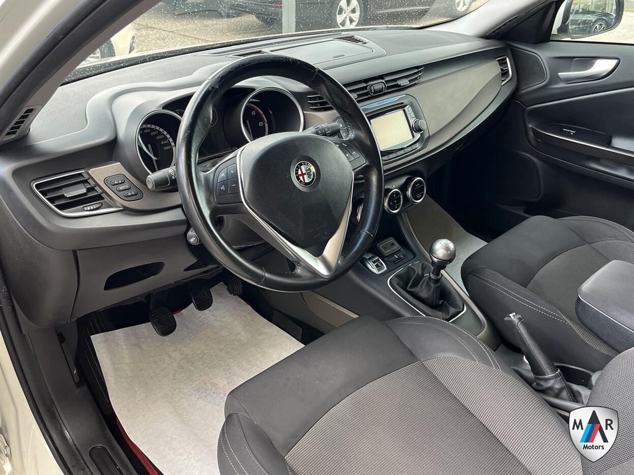 Alfa Romeo Giulietta 1.6 JTDm-2 105 CV Distinctive