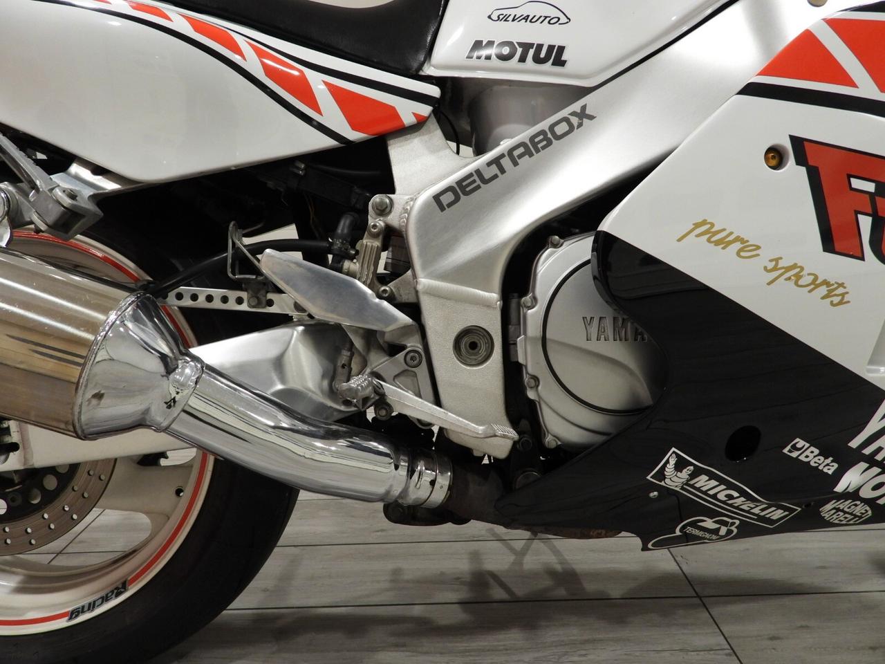 YAMAHA FZR 1000 GENESIS EX UP I^SERIE (1990)