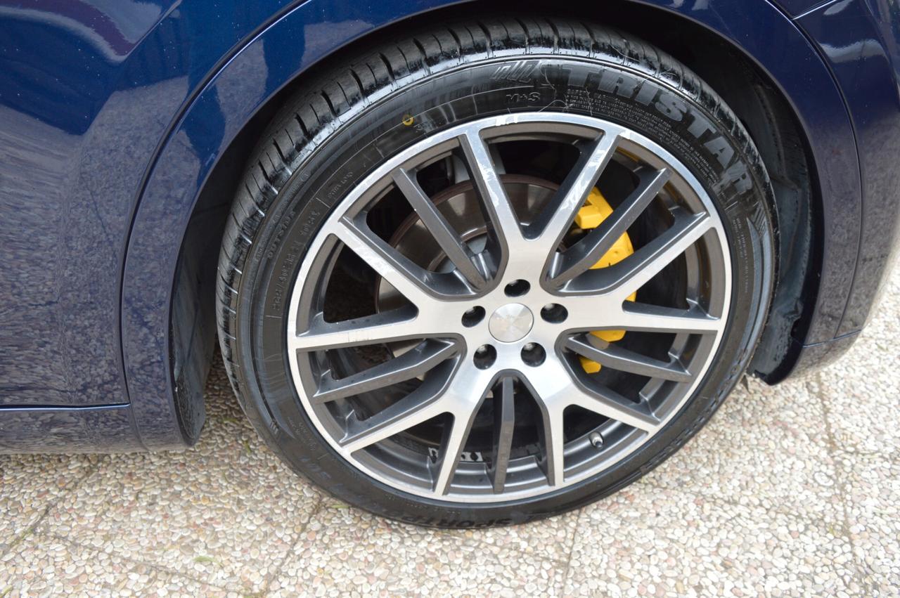 Maserati Levante V6 Diesel 275 CV AWD Granlusso