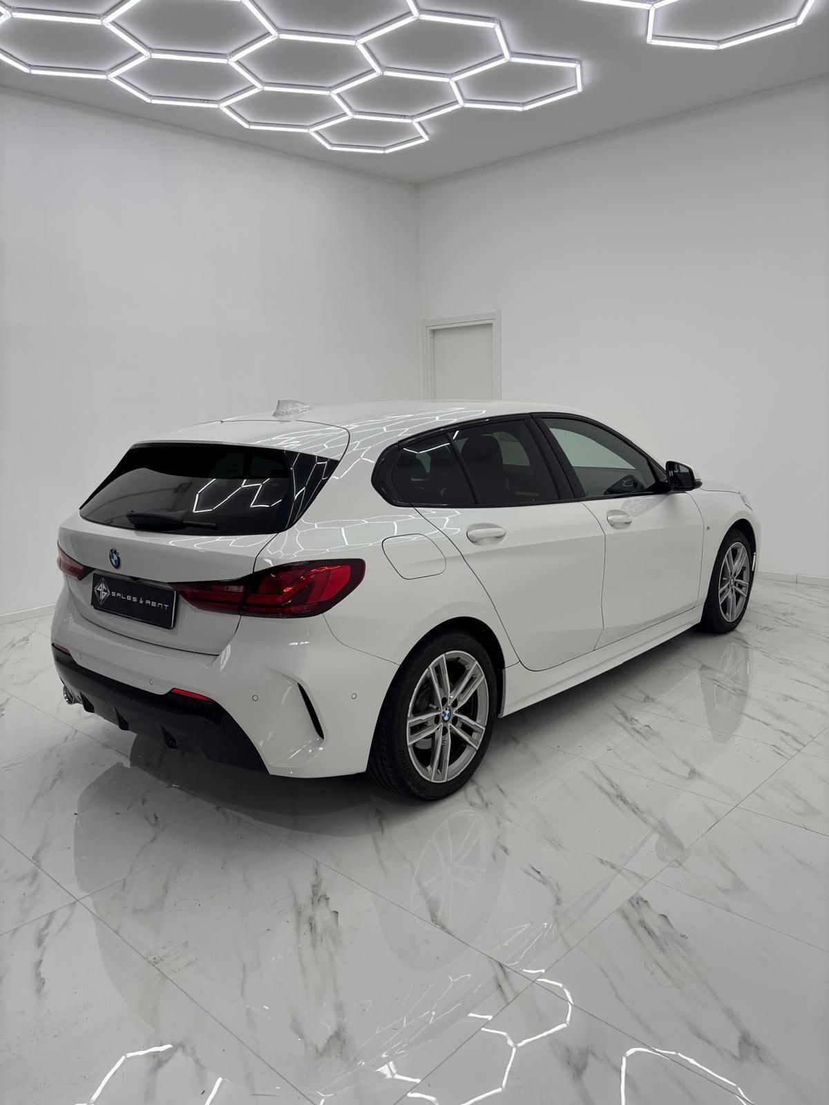 Bmw 116 116d 5p. Msport