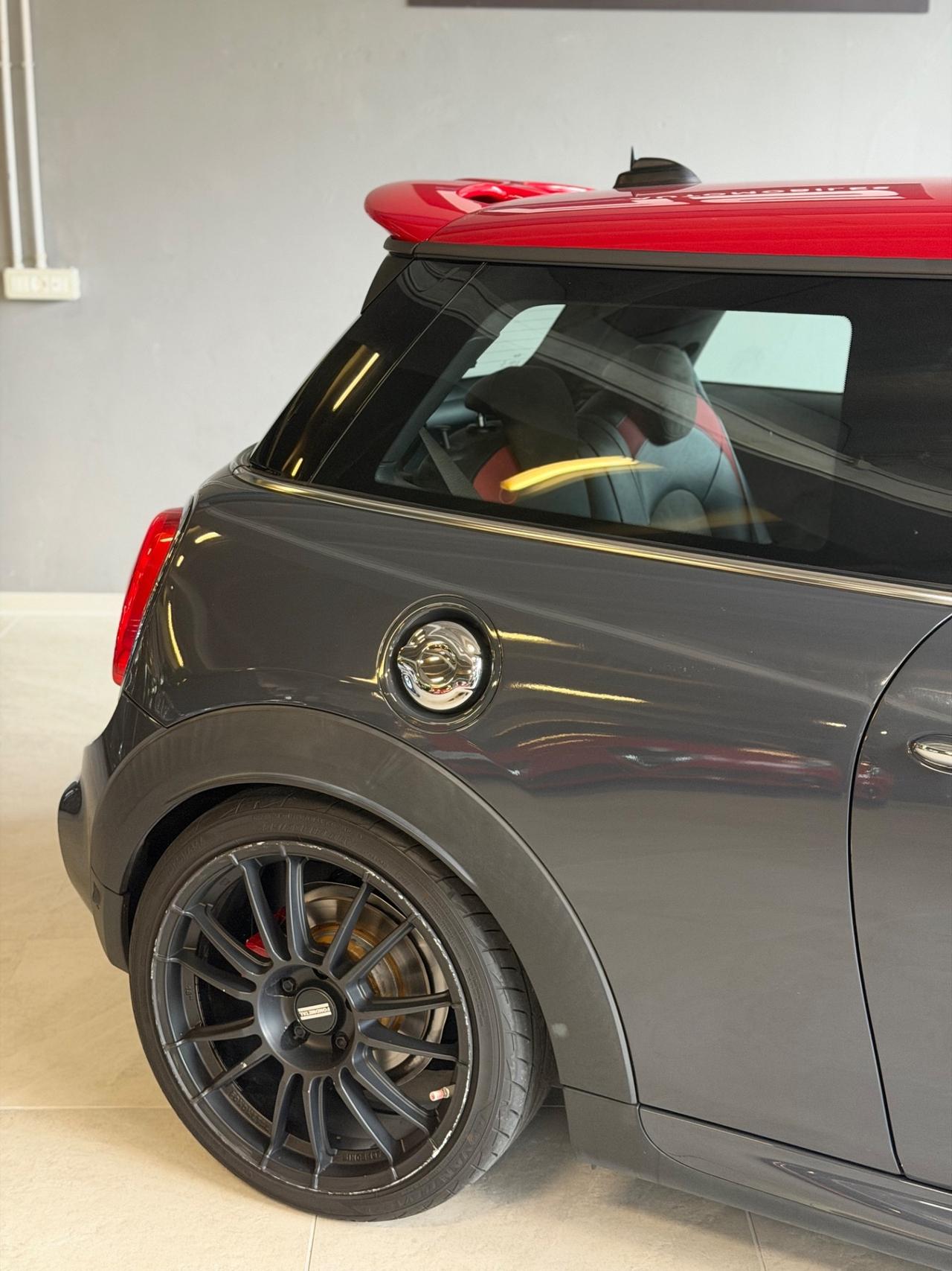 Mini JONH COOPER WORKS 231CV KMCERT UNICOPR EU6B