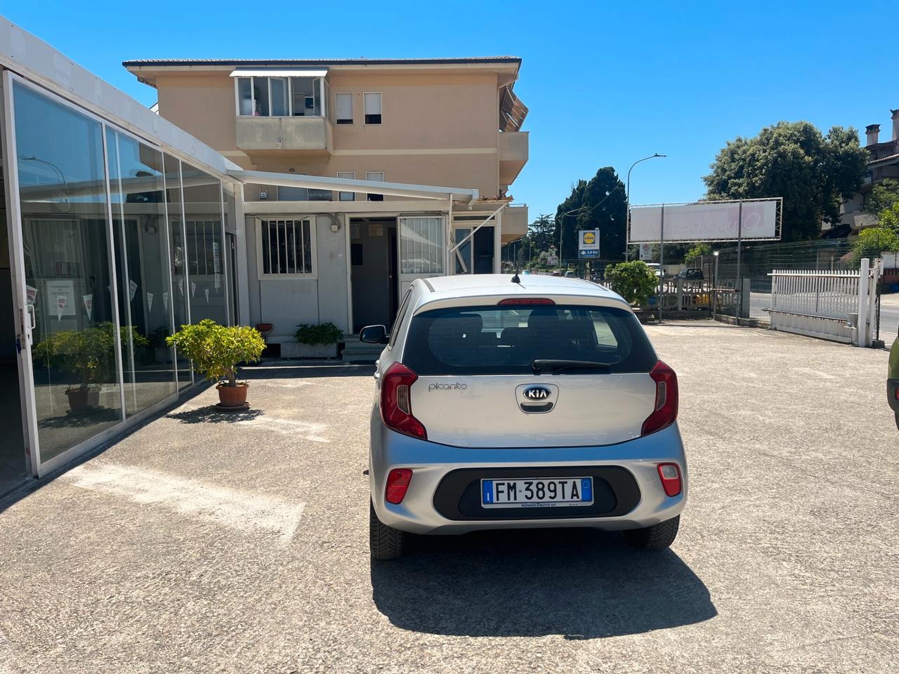 Kia Picanto 1.0 12V 5 porte Cool
