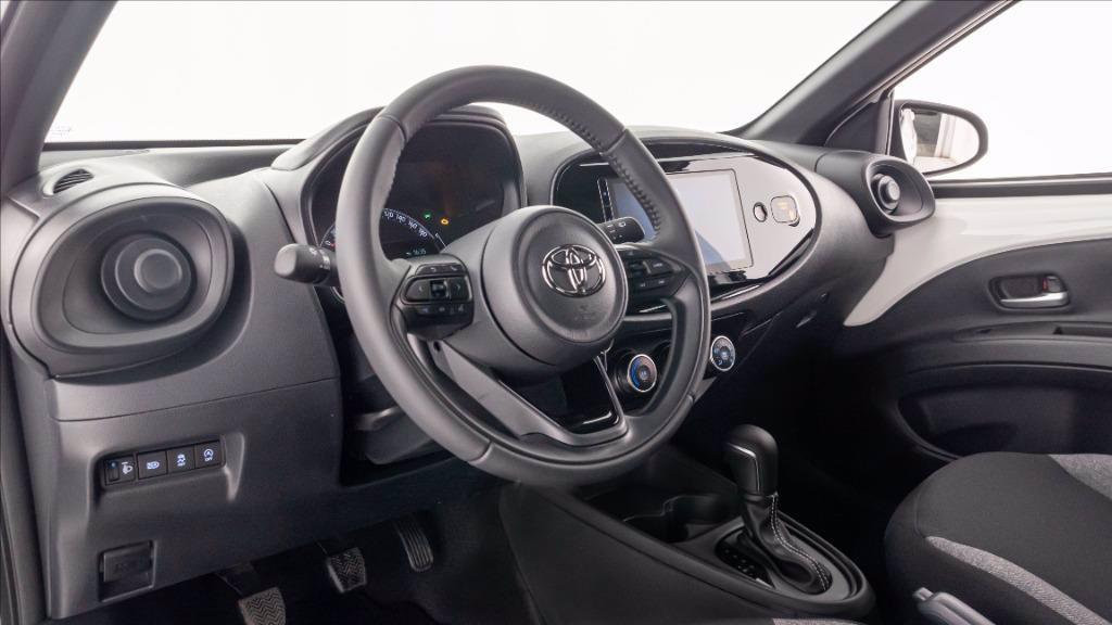 TOYOTA Aygo X 1.0 Active 72cv s-cvt del 2025
