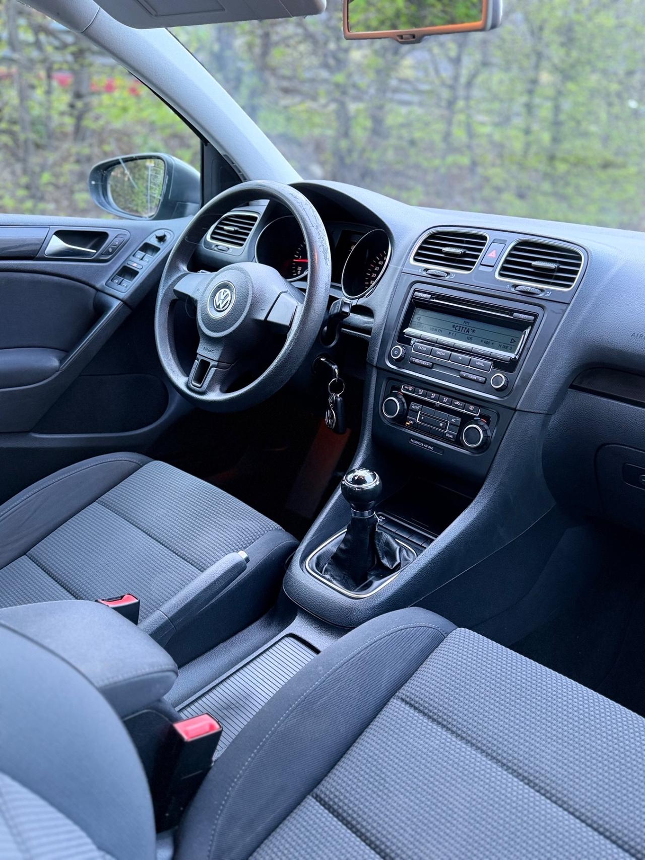 Volkswagen Golf 1.6 TDI ok neopatentati