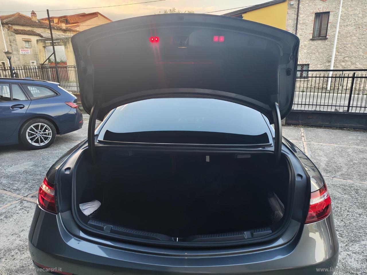 MERCEDES-BENZ E 350 d 4Matic Premium Plus