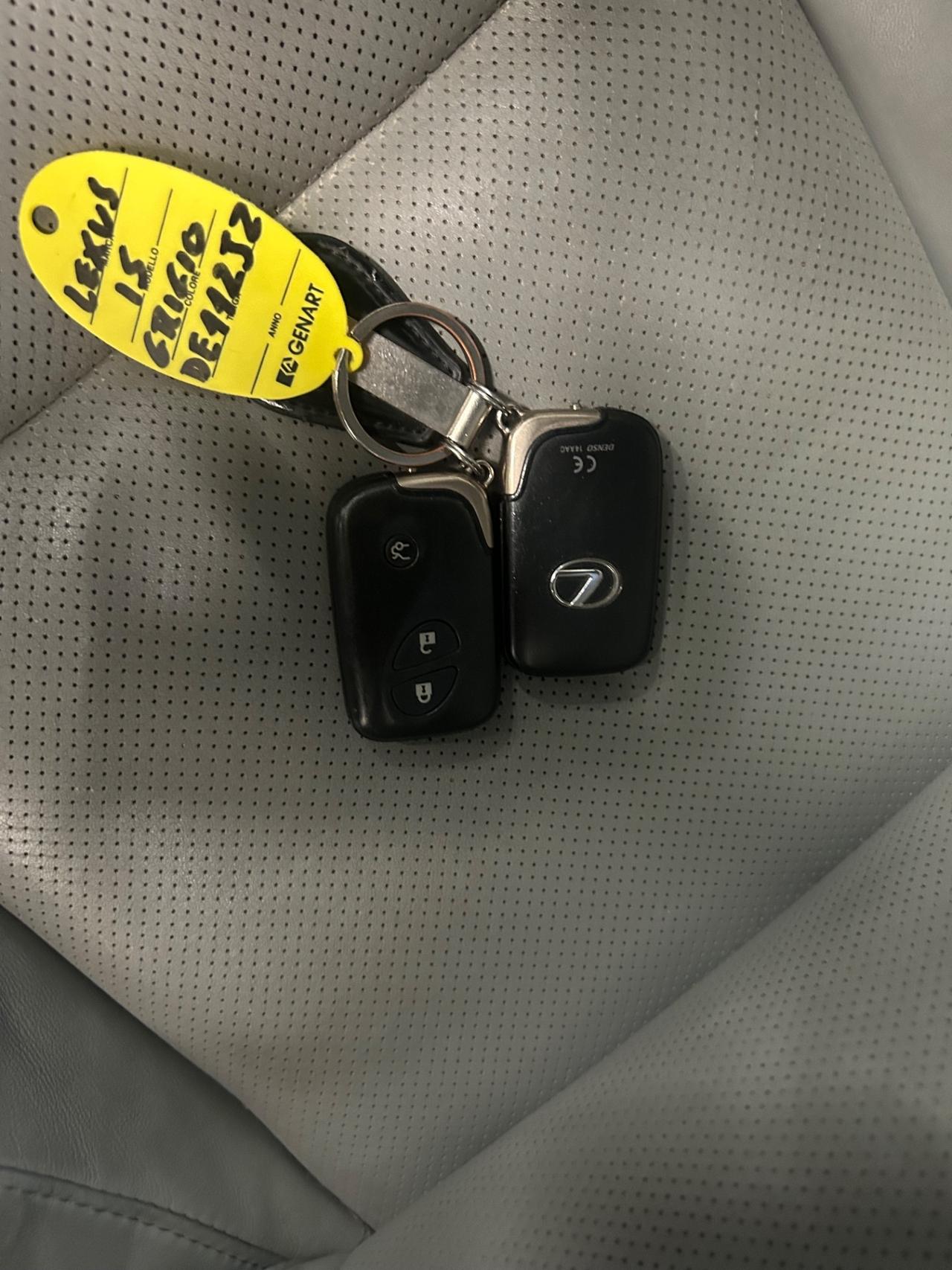 Lexus IS 220d 2.2 16V Luxury