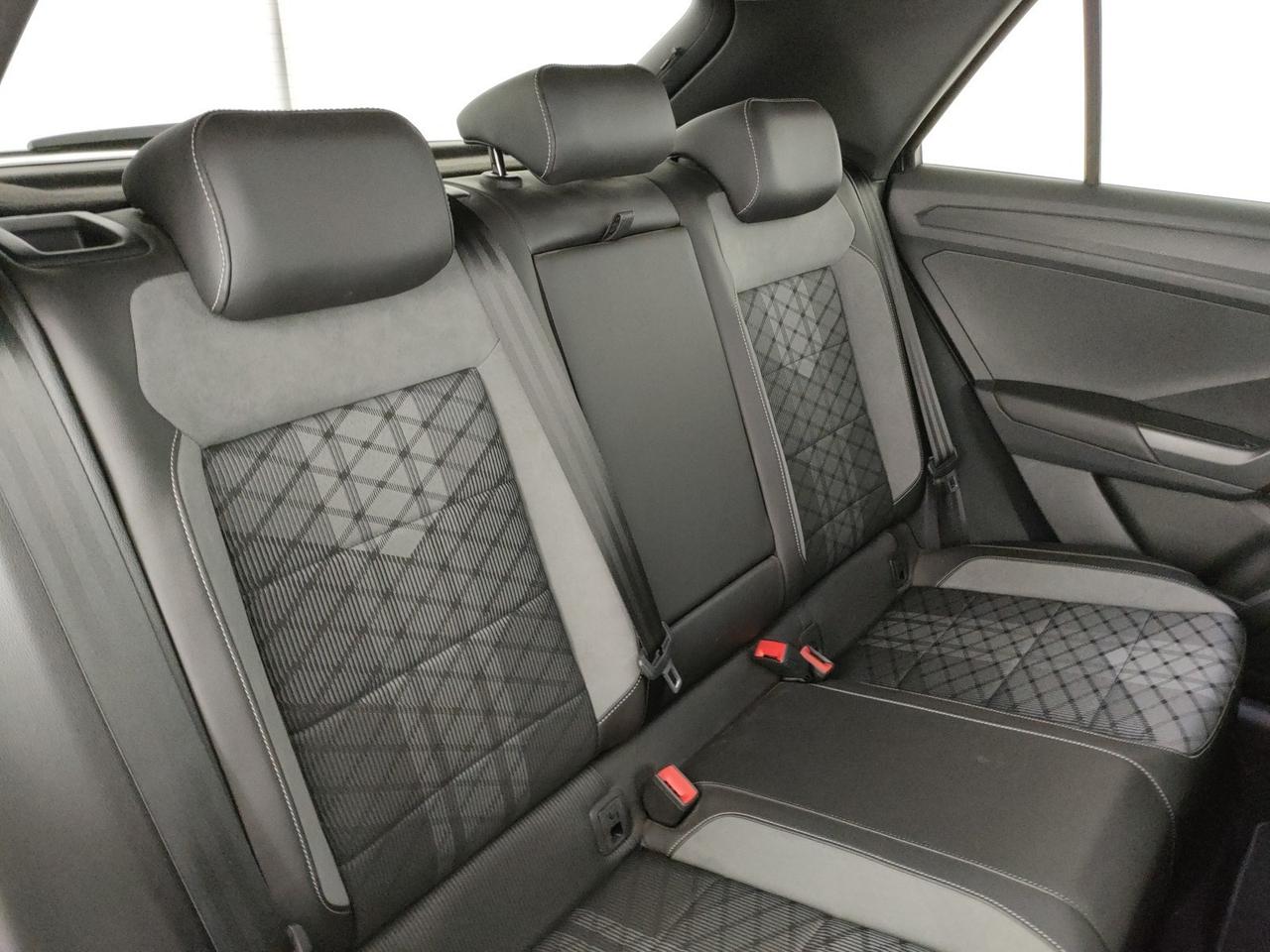 Volkswagen T-Roc 2.0 tdi r-line 150cv dsg