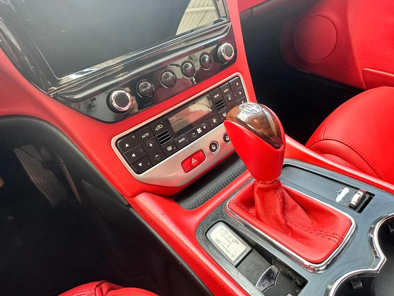 Maserati GranCabrio 4.7 V8