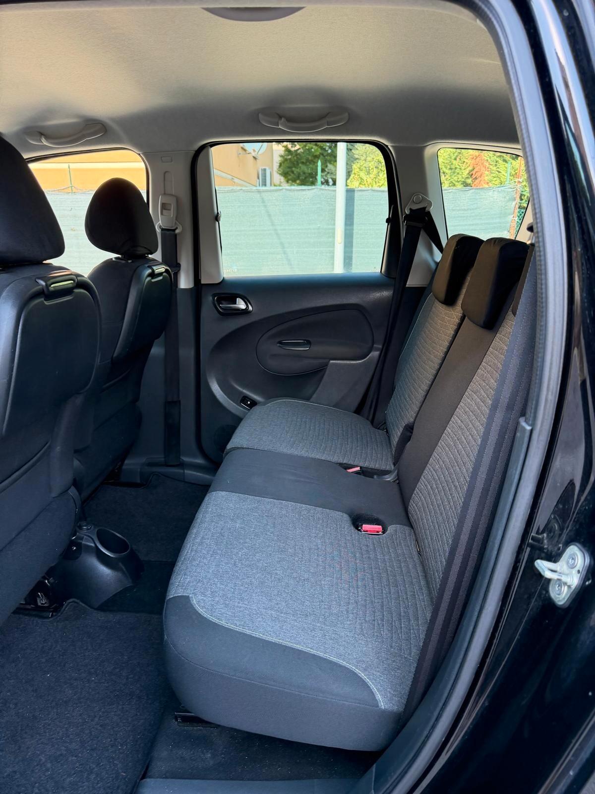 Citroen C3 PICASSO 1.6 - NEOPATENTATI - 12 MESI DI GARANZIA -