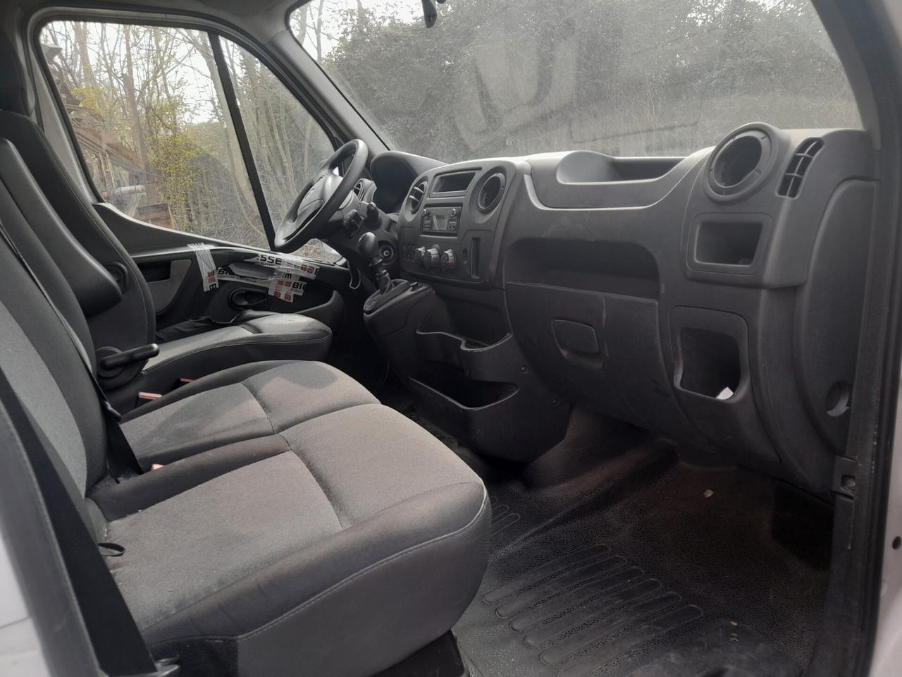 Renault master cabinato