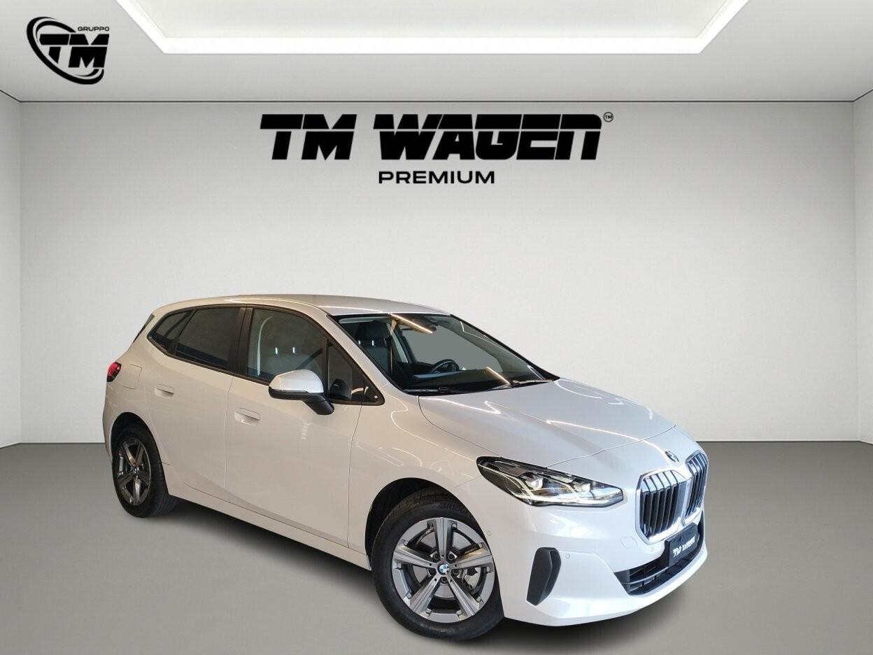 BMW 220 i Active Tourer mhev 48V auto