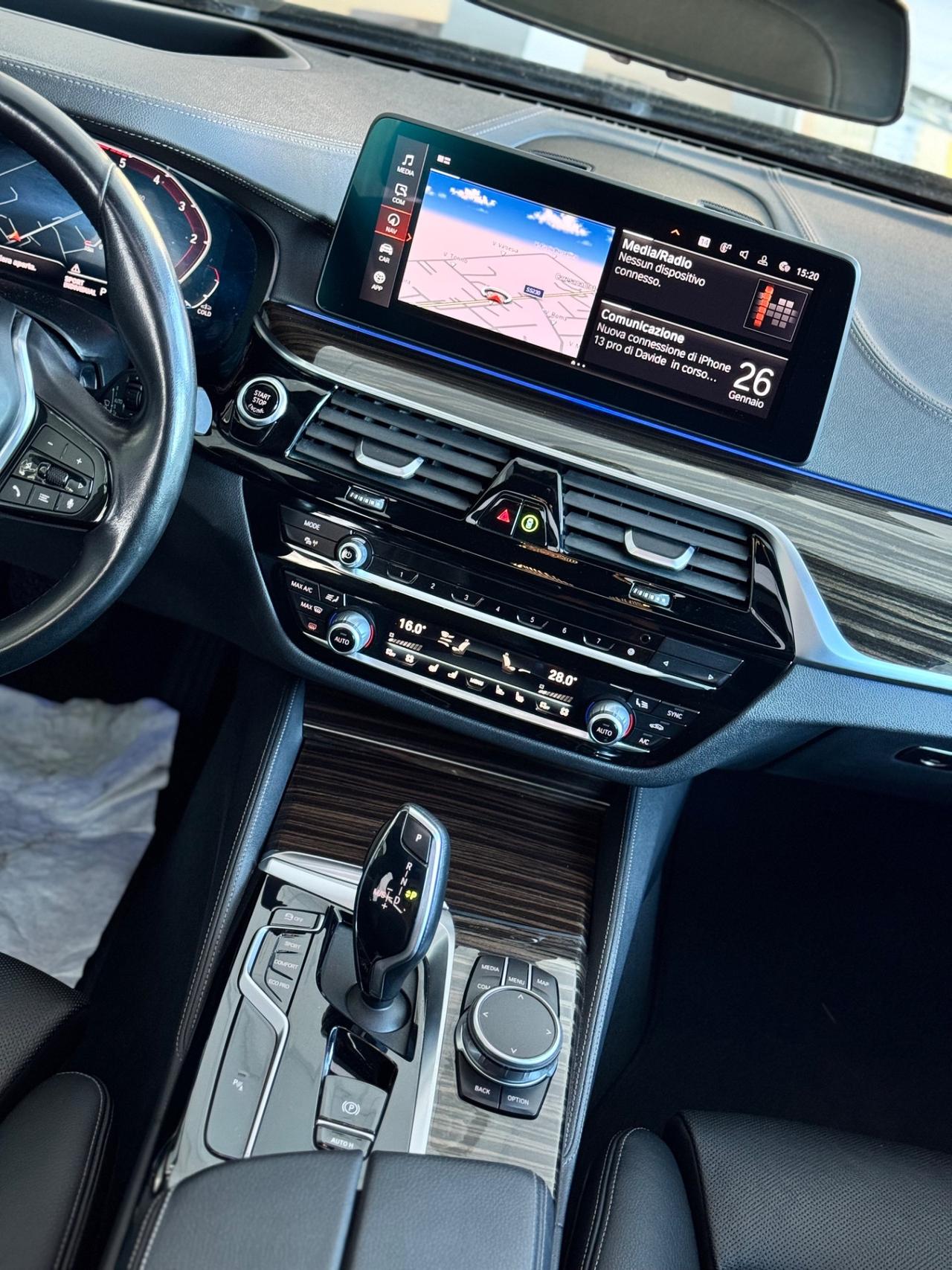 Bmw 520d xDrive Luxury TETTO LASER ACC