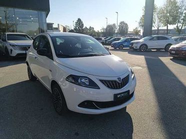 Lancia Ypsilon 1.0 FireFly Hybrid 69cv GOLD AZIENDALE