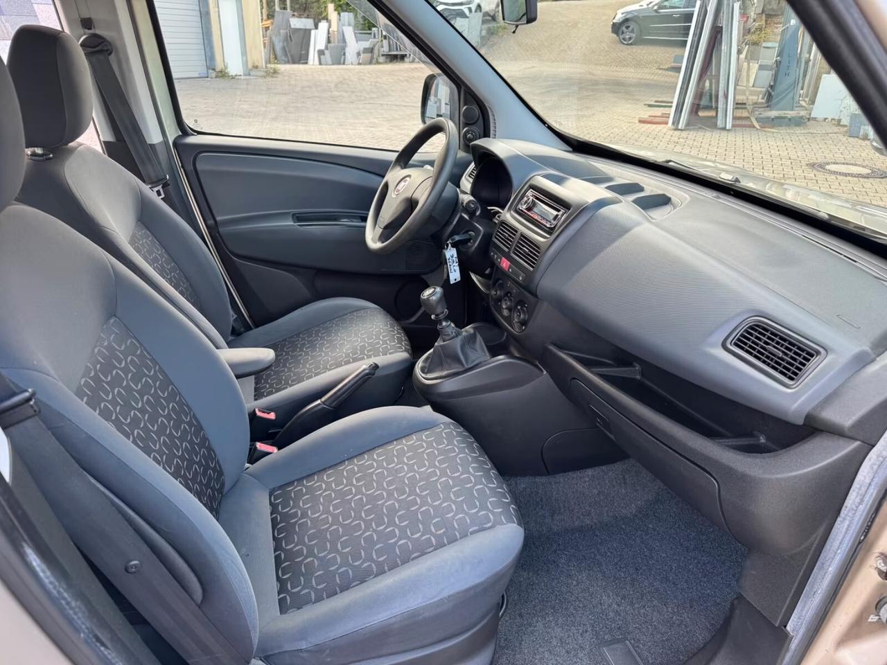 Fiat Doblo 1.4 16V Maxi vettura 5 posti