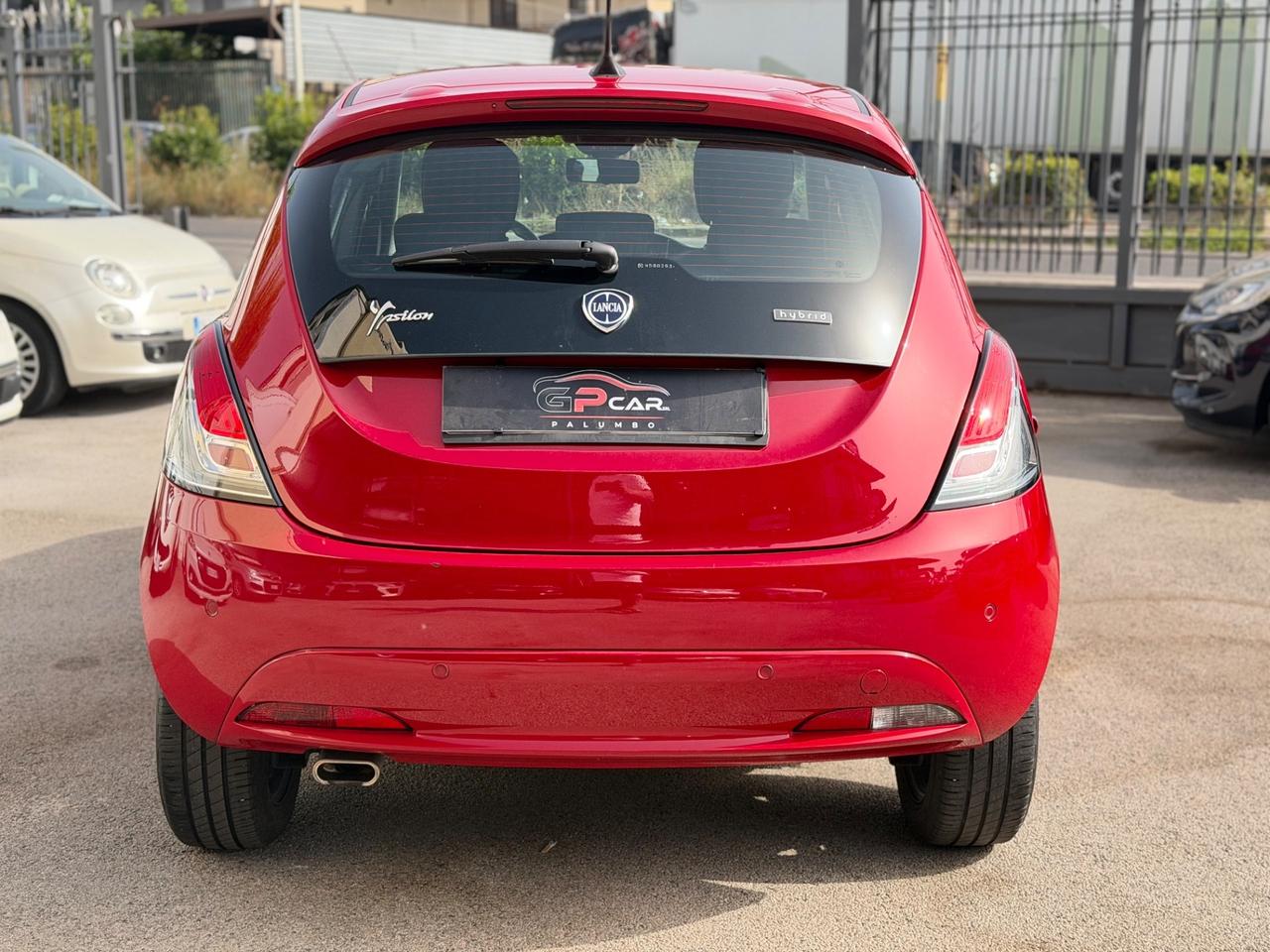 Lancia Ypsilon 1.0 FireFly 5 porte S&S Hybrid 32 MILA KM