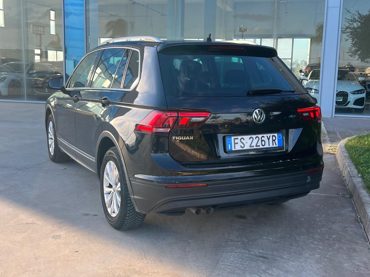 Volkswagen Tiguan 2.0 TDI SCR DSG Business BlueMotion Technology