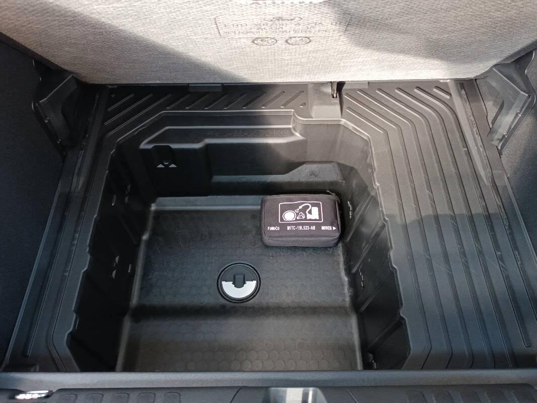 Ford Puma 125 cv ibrida St-Line- 2000 km!