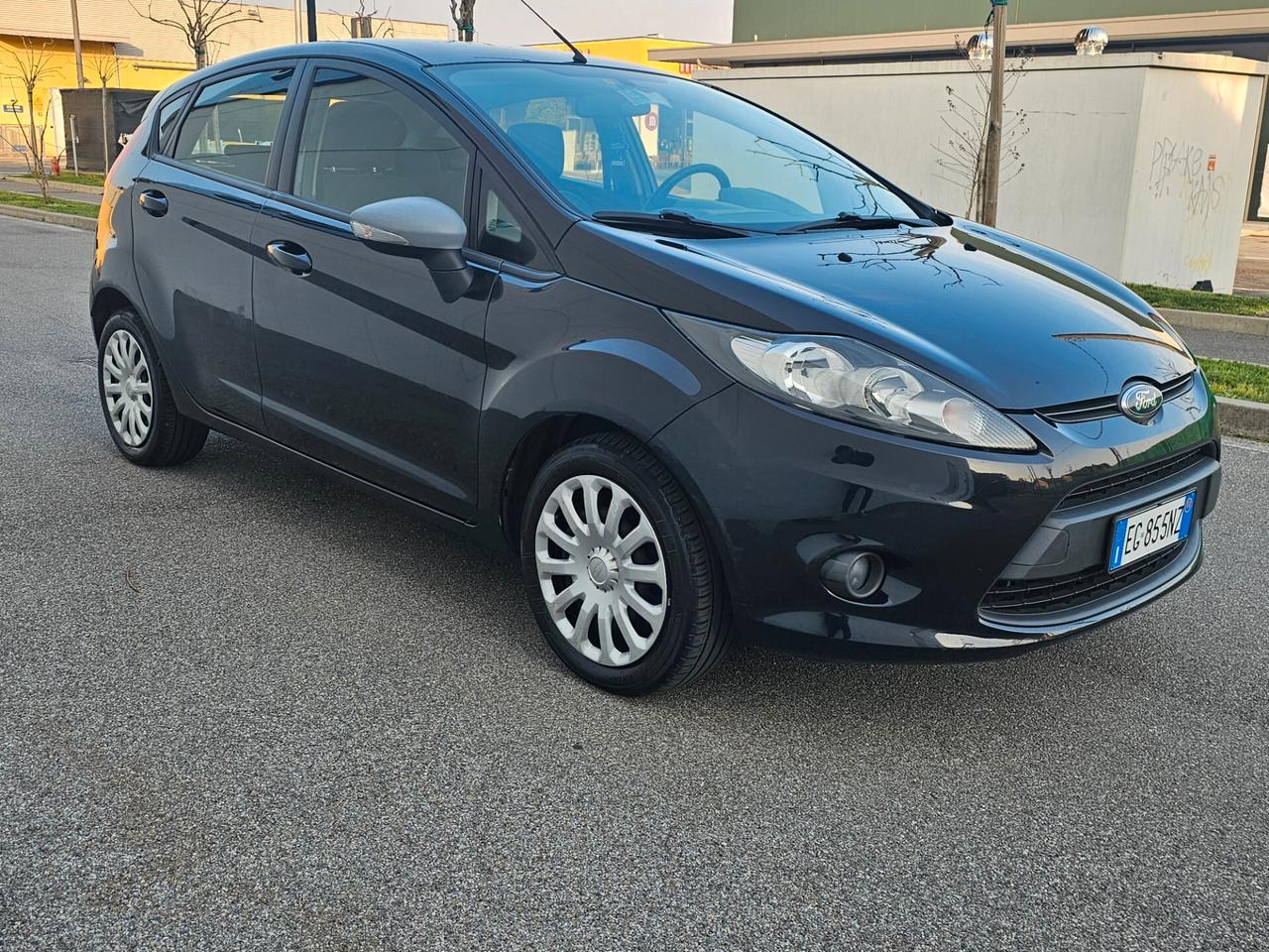 Ford Fiesta 1.4 TDCi 5p. Titanium