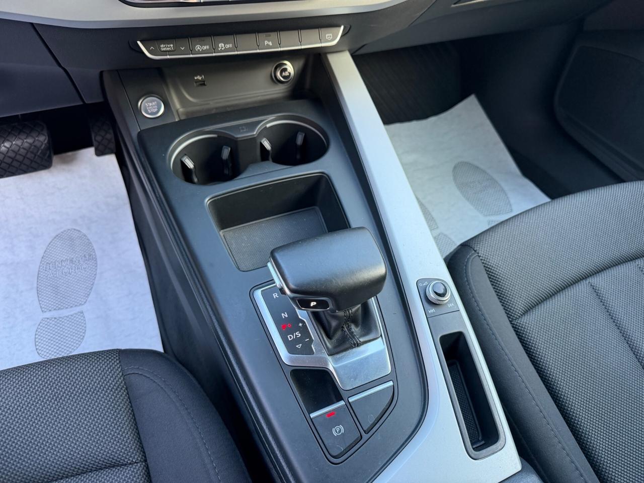 Audi A4 Avant 30 TDI/136 CV S tronic Business Advanced