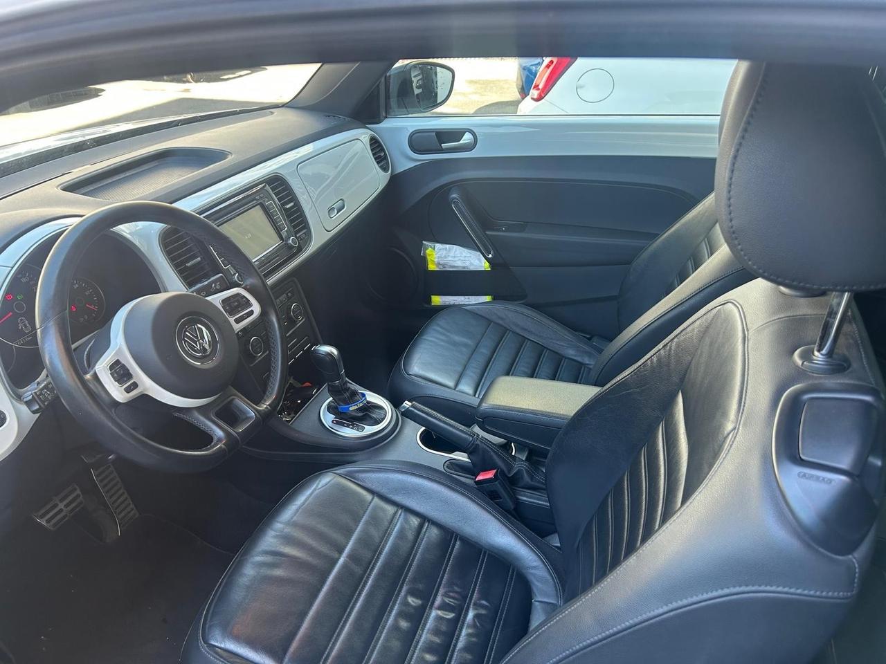 Volkswagen Maggiolino 2.0 TSI DSG Sport