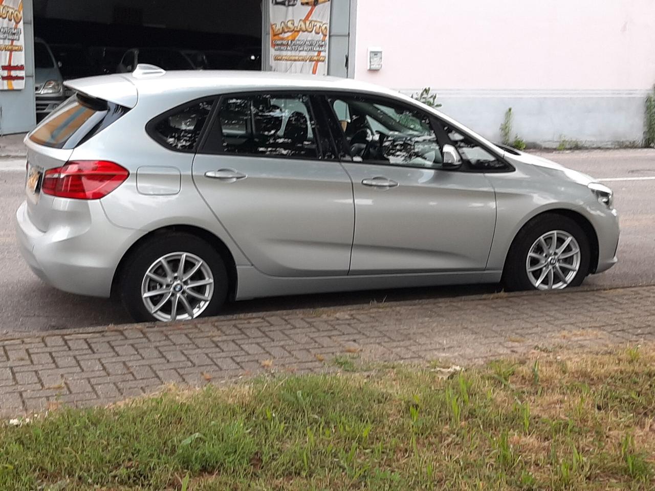 Bmw 216 218d Active Tourer LuxuryKM 110 MILA a 13.999 Eu